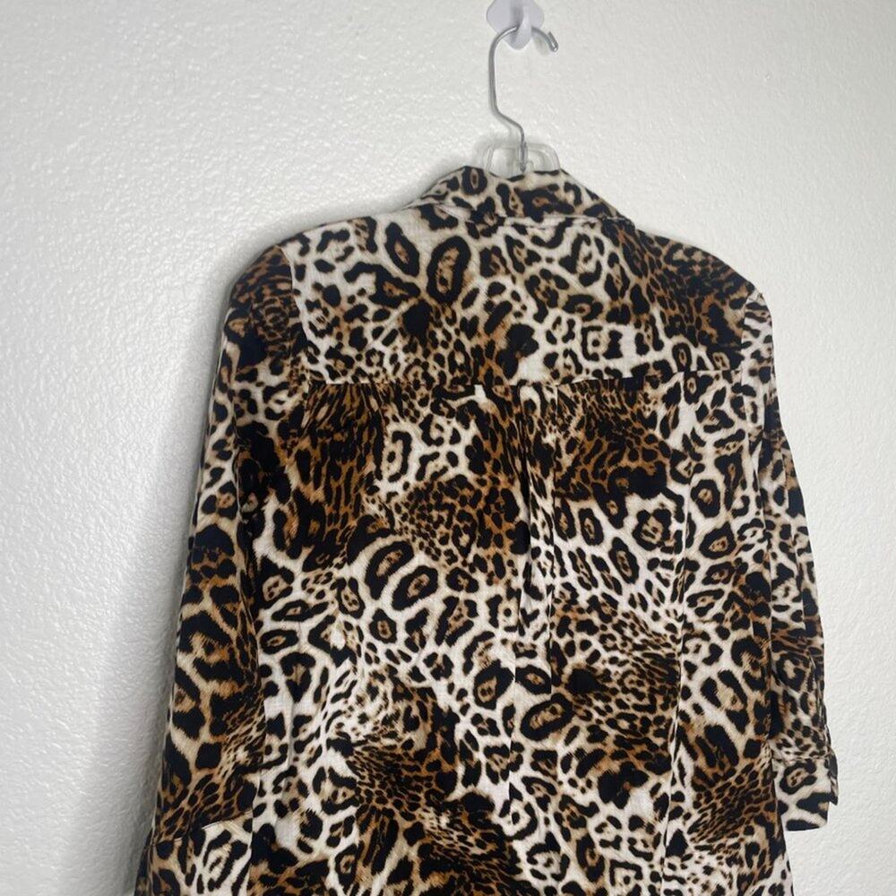 East 5th Womens Top Size XS Animal Print 3/4 Sleeve Button Front Shirt - Picture 12 of 15